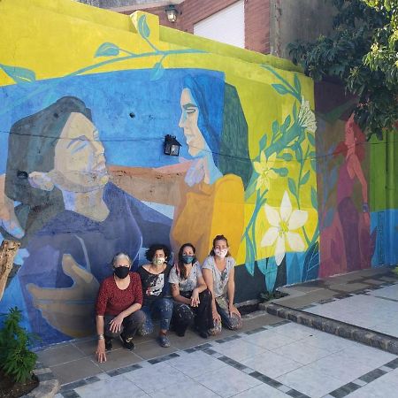 La Casa De Los Murales Авельянеда Экстерьер фото