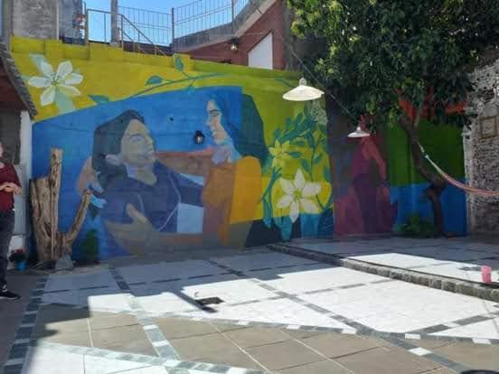La Casa De Los Murales Авельянеда Экстерьер фото